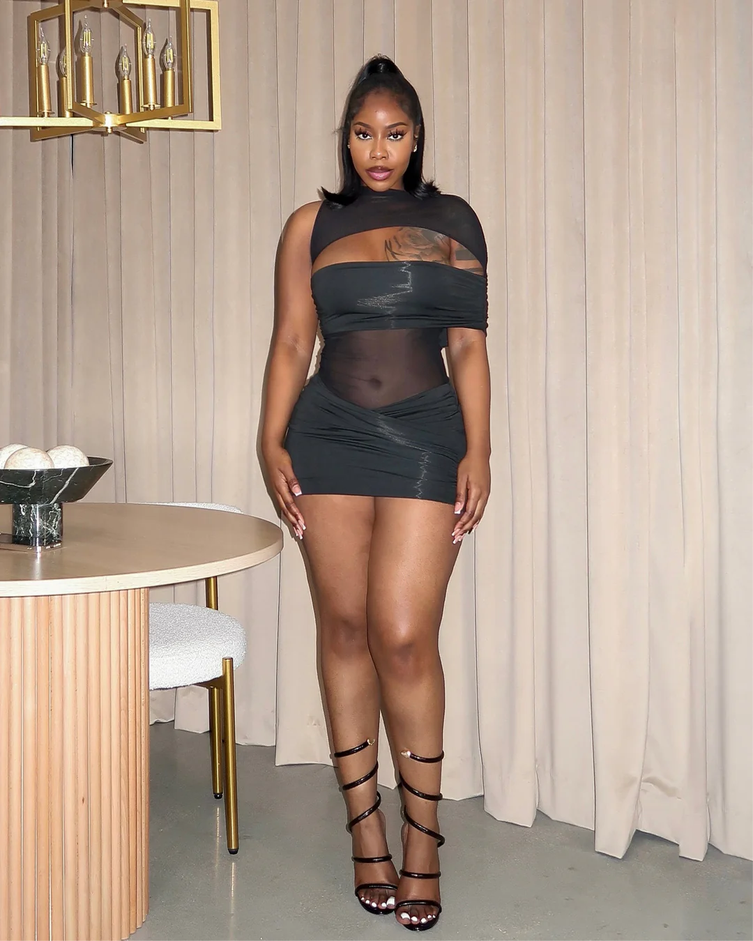 ‘Her Aura’ Dress - Black
